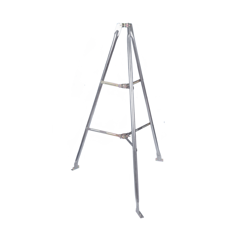 Montaje de tripie para exterior, altura total del tripie 1.52 m. Compatible con mástiles de hasta 3 m de largo 1 1/4 a 2" de diámetro