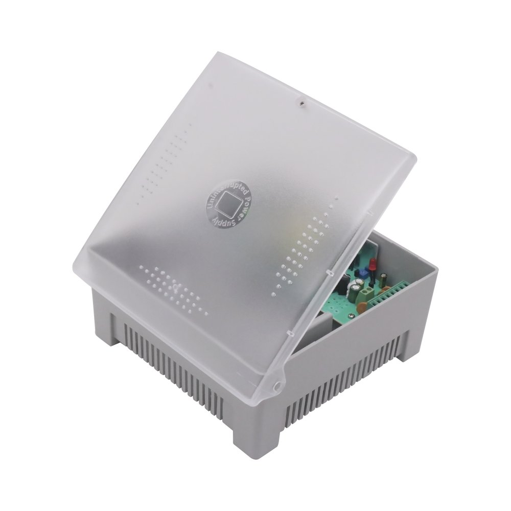 Fuente de Poder con Gabinete de 4 Salidas de 11 - 15 Vcc / 5 Amper /  Voltaje de Entrada: 96 - 264 Vca / Soporta Protección contra Sobrecorriente de Salida, Protección contra Cortocircuito / Led Indicador